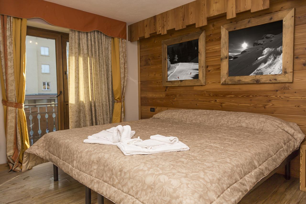 Hotel Clotes Oulx Exteriér fotografie
