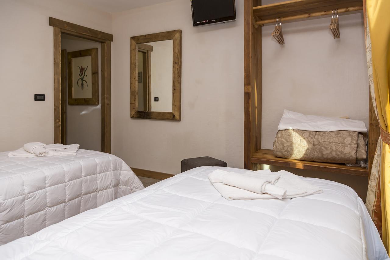 Hotel Clotes Oulx Exteriér fotografie
