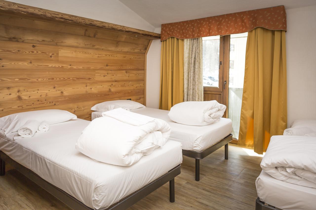 Hotel Clotes Oulx Exteriér fotografie